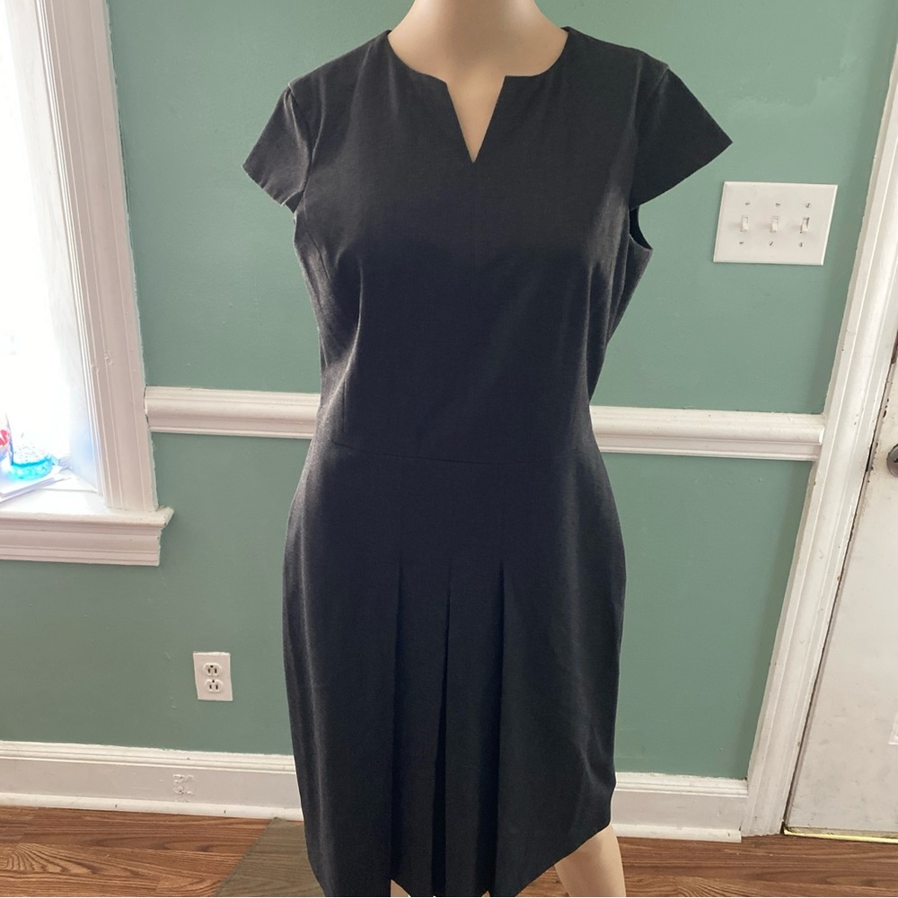 Brooks Brothers women dress elegant dark gray cap sleeve, Sz6